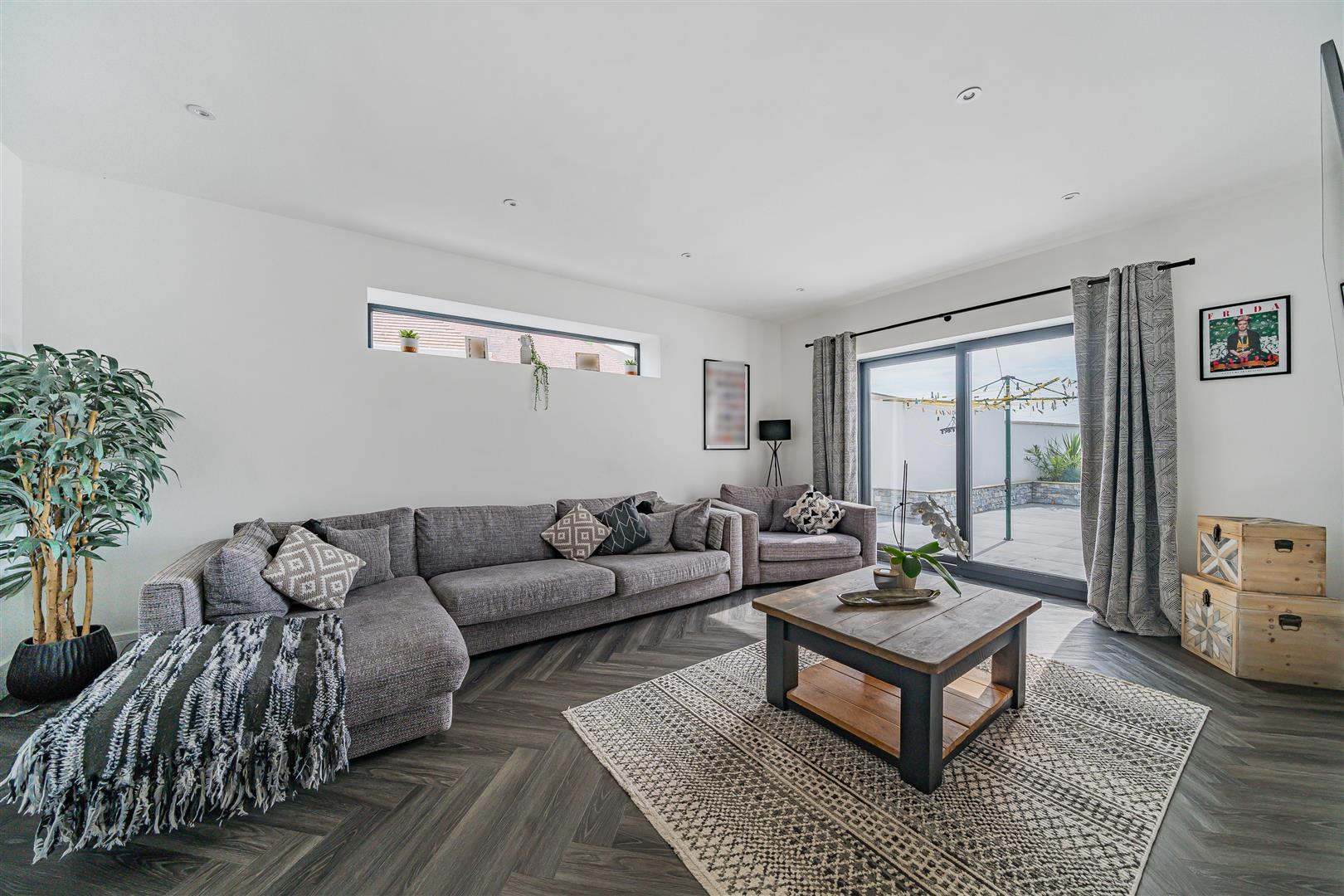 Swansea Road, Gorseinon, Swansea, SA4 4HF